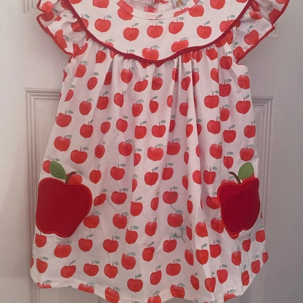 NWT Apple Shorts Set